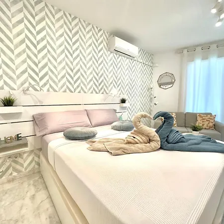 Pla - Modern With Private Terrace And Ac - 2 Min From The Train Station Appartement *