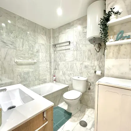 Appartement Pla - Modern With Private Terrace And Ac - 2 Min From The Train Station *