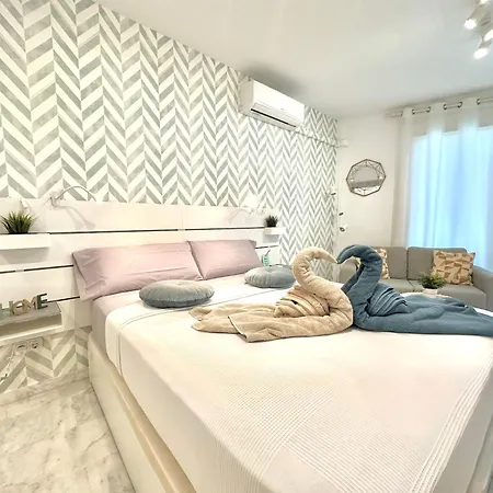 Pla - Modern With Private Terrace And Ac - 2 Min From The Train Station Appartement *